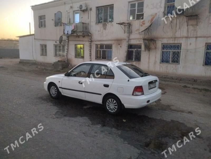 Hyundai Accent 2002 - 35 000 TMT - Дашогуз - img 6