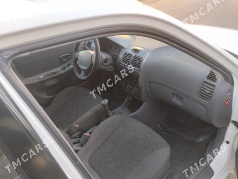 Hyundai Accent 2002 - 35 000 TMT - Дашогуз - img 5