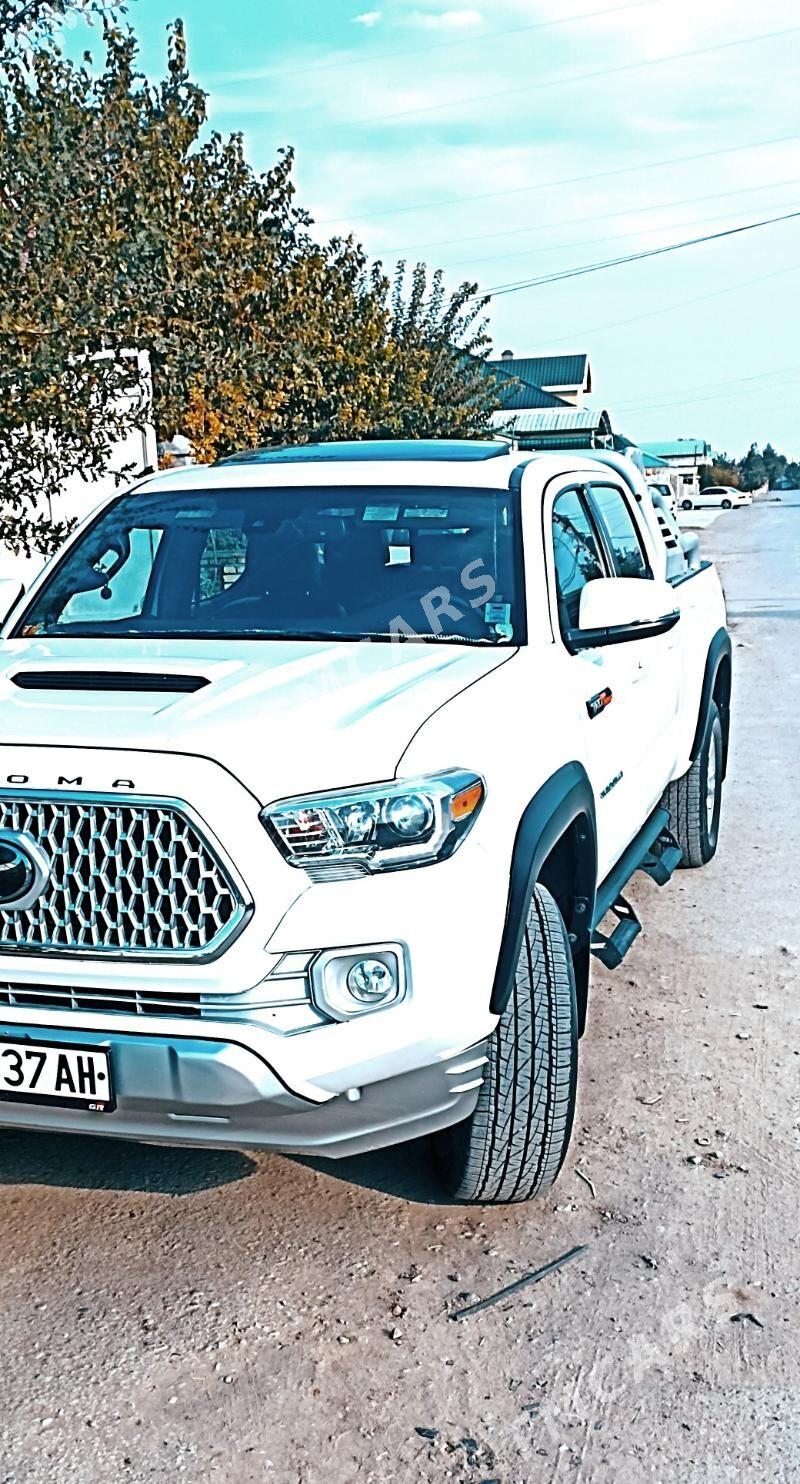 Toyota Tacoma 2018 - 465 000 TMT - Änew - img 4