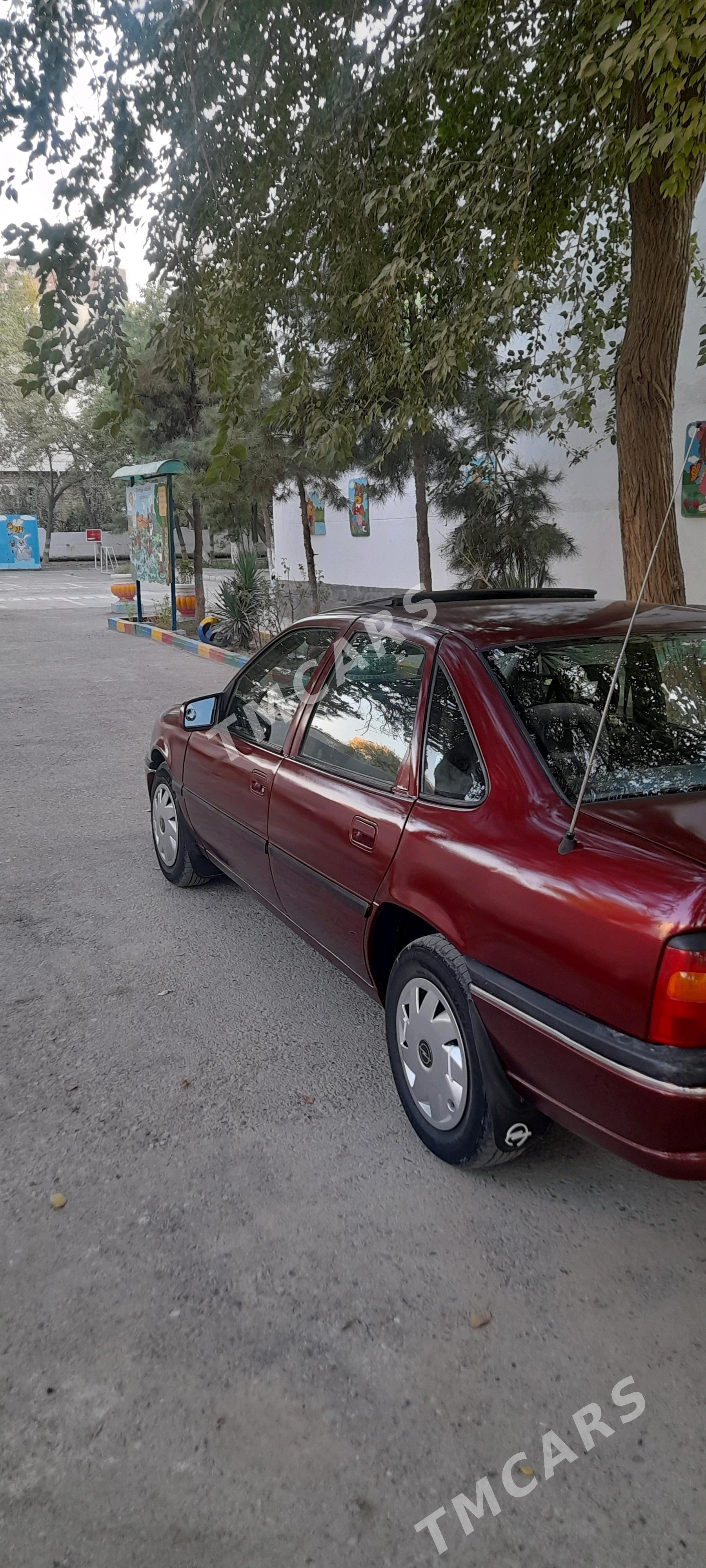Opel Vectra 1993 - 37 000 TMT - Mary - img 4