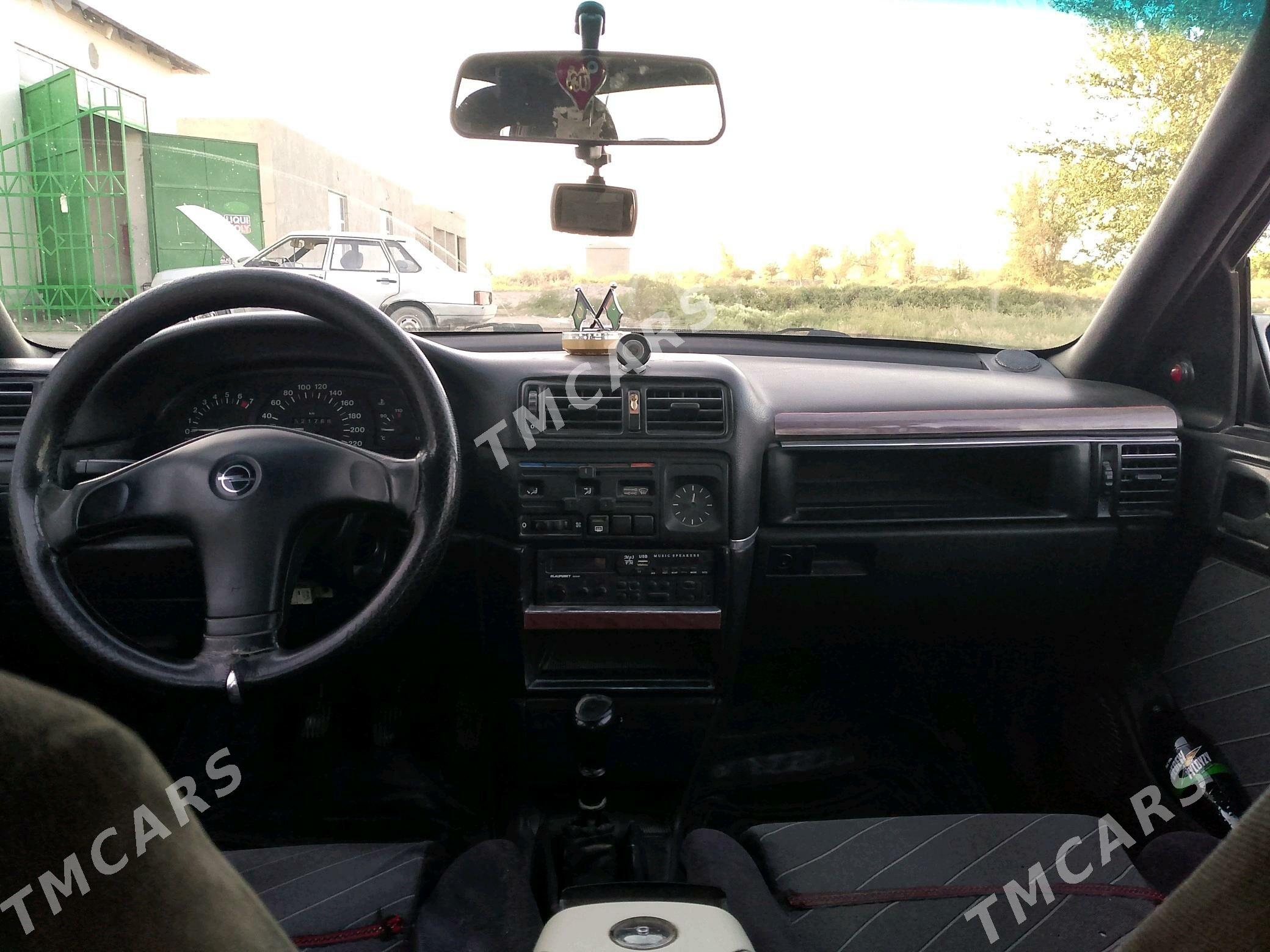 Opel Vectra 1992 - 40 000 TMT - Акдепе - img 3