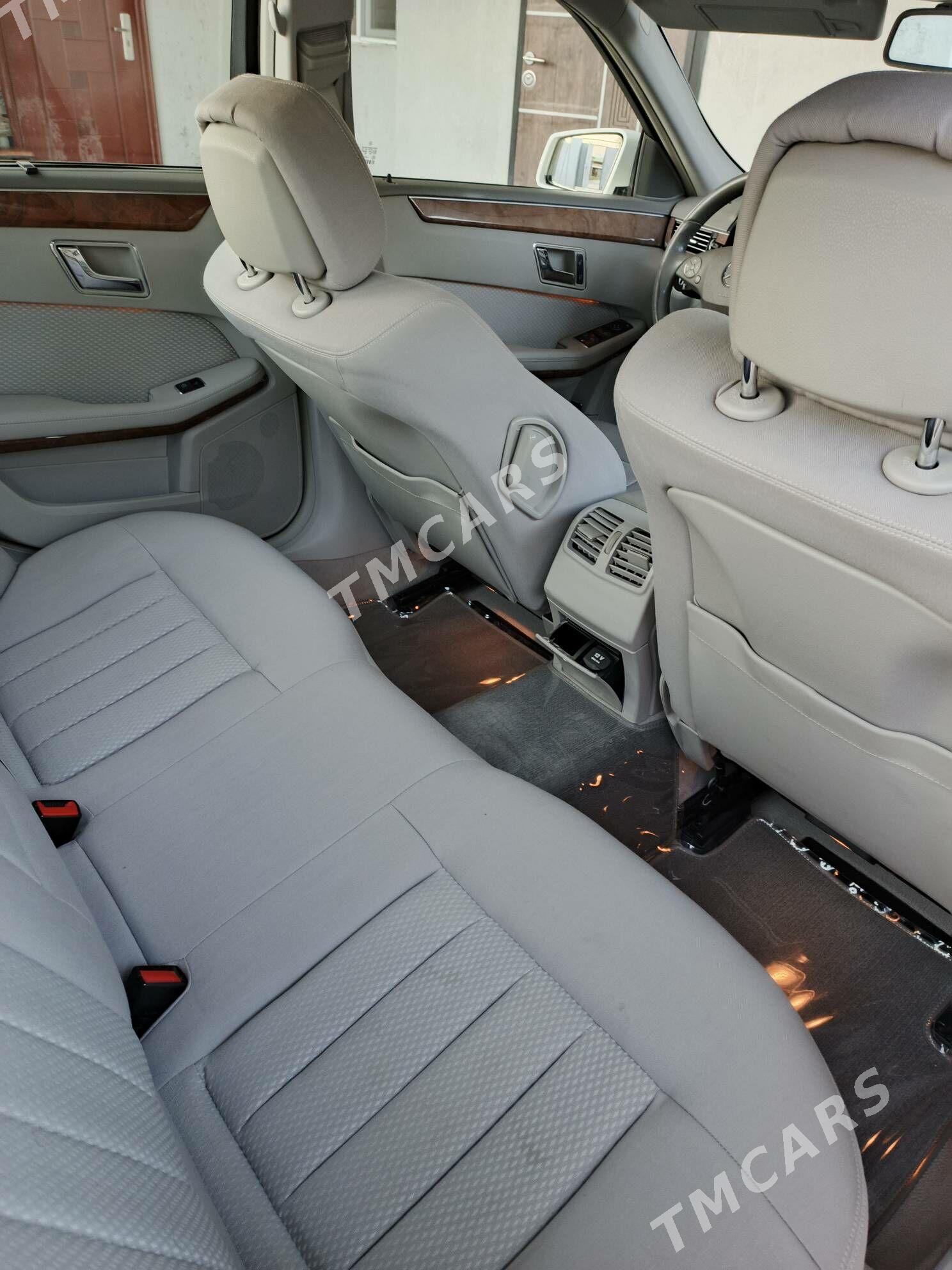 Mercedes-Benz E350 2011 - 280 000 TMT - Aşgabat - img 3