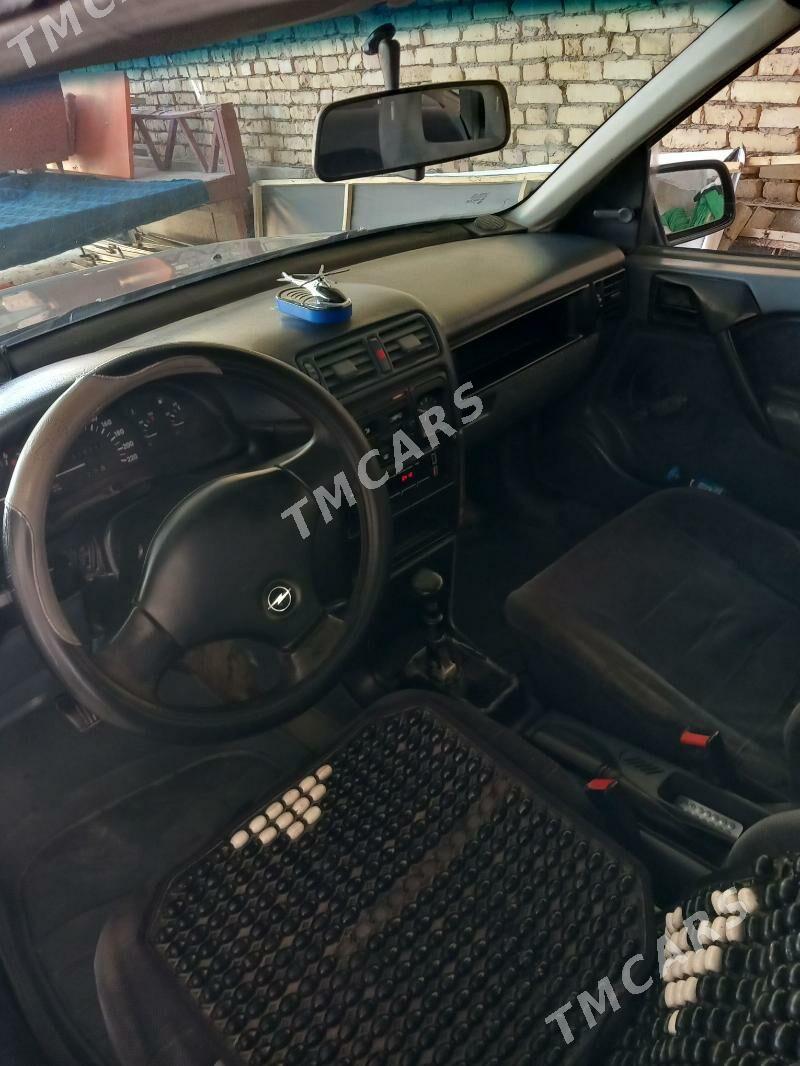 Opel Vectra 1992 - 42 000 TMT - Sakar - img 5