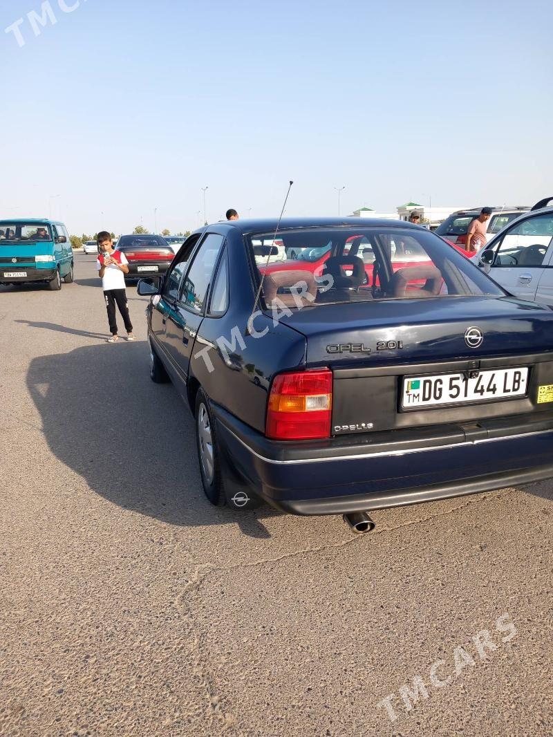 Opel Vectra 1992 - 42 000 TMT - Sakar - img 7