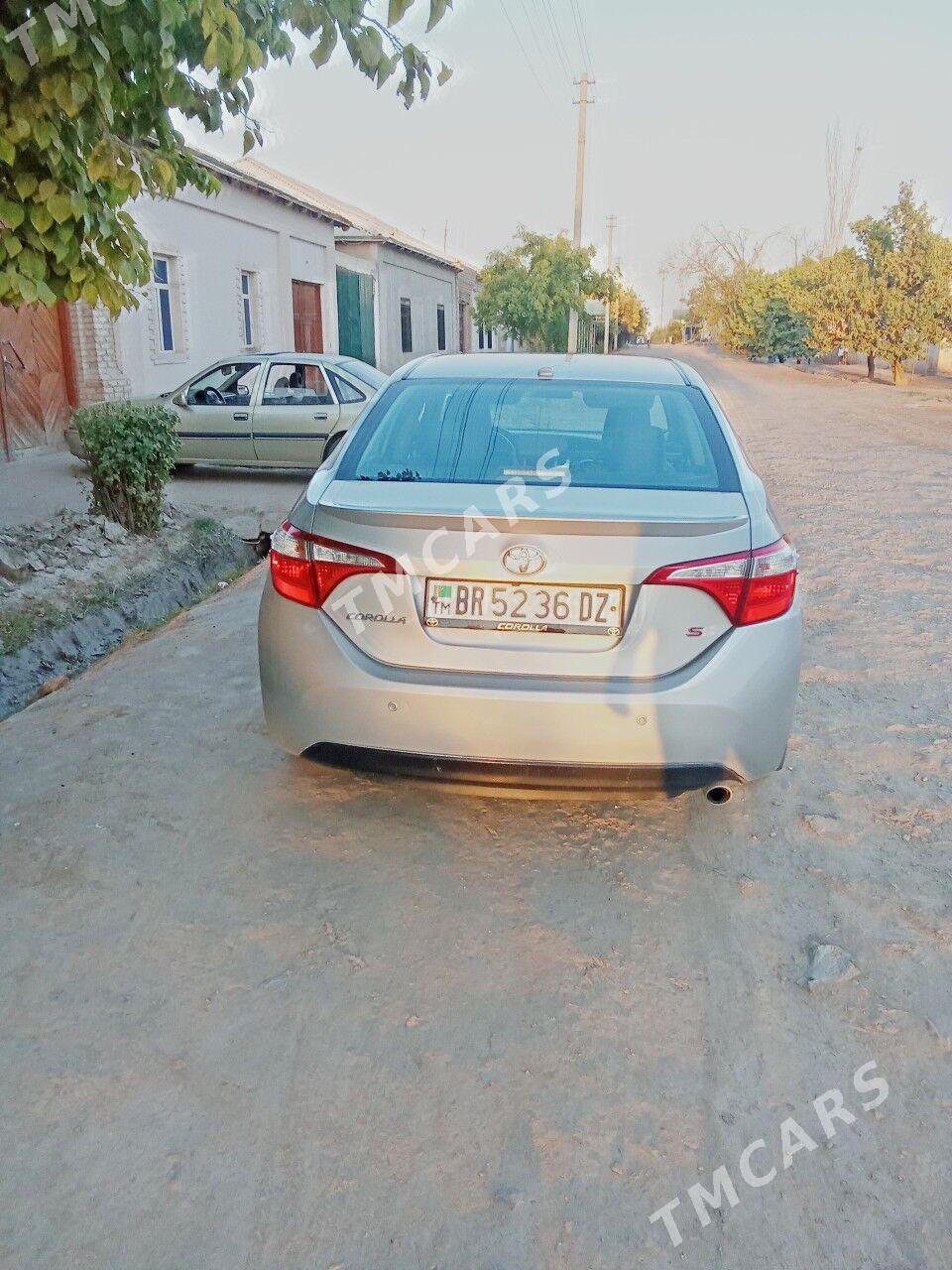 Toyota Corolla 2014 - 190 000 TMT - Дашогуз - img 3