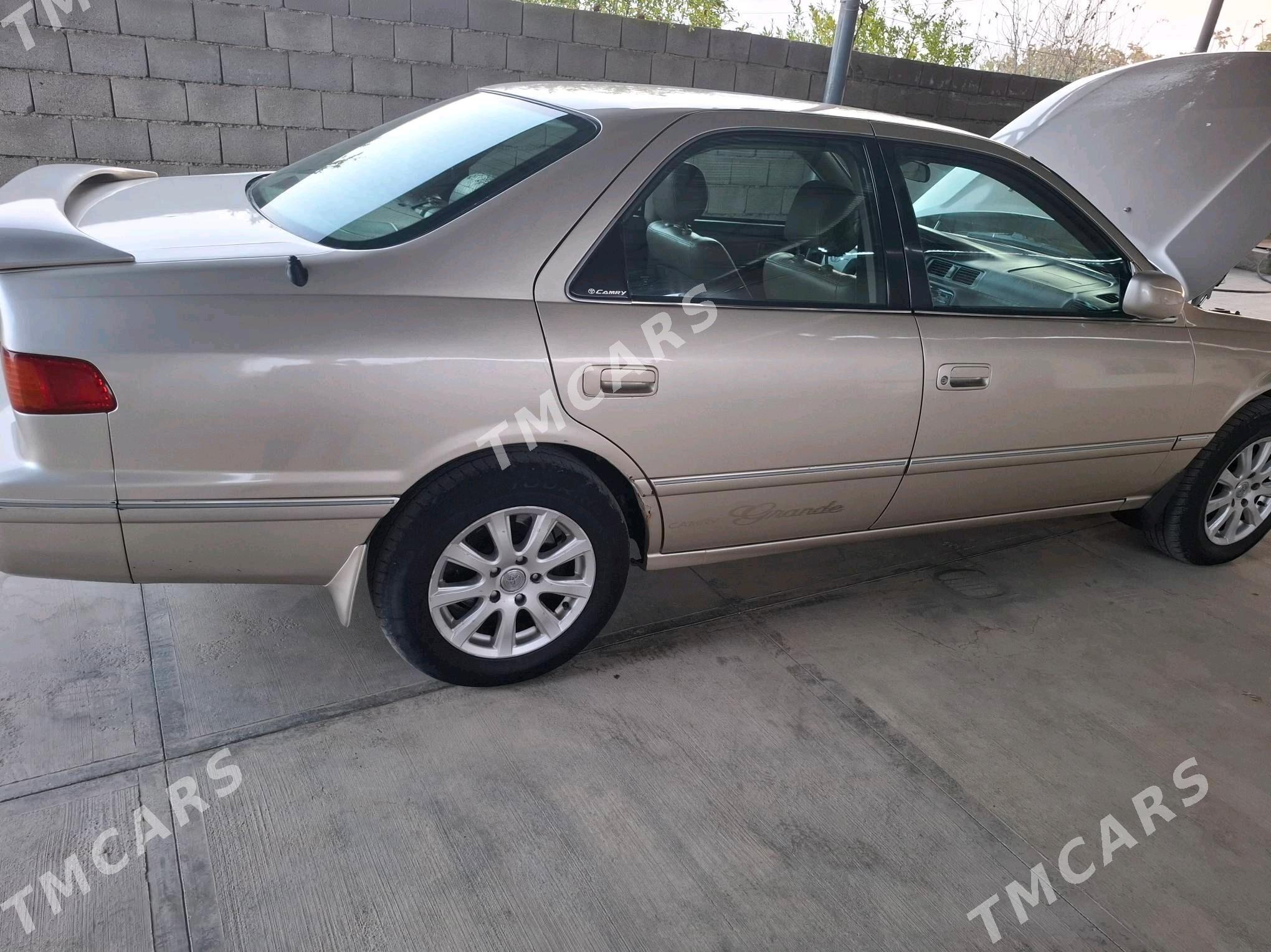 Toyota Camry 2000 - 150 000 TMT - Magtymguly - img 5