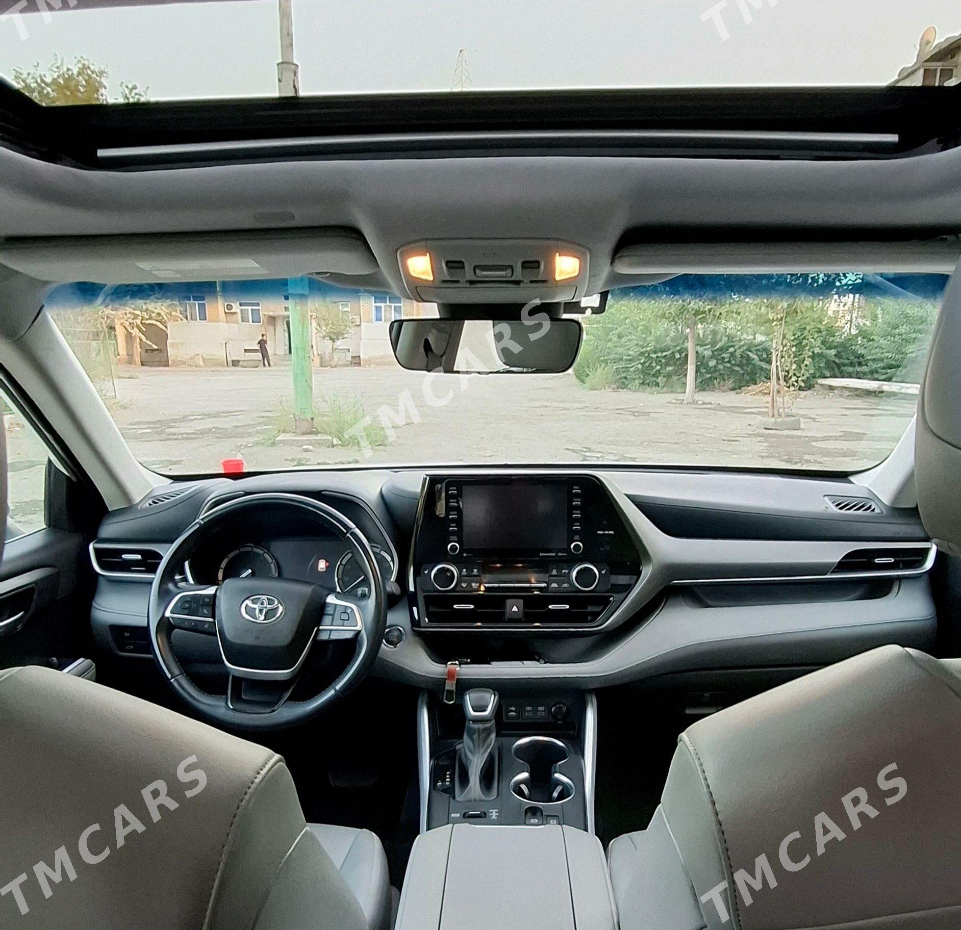 Toyota Highlander 2022 - 540 000 TMT - Туркменабат - img 3