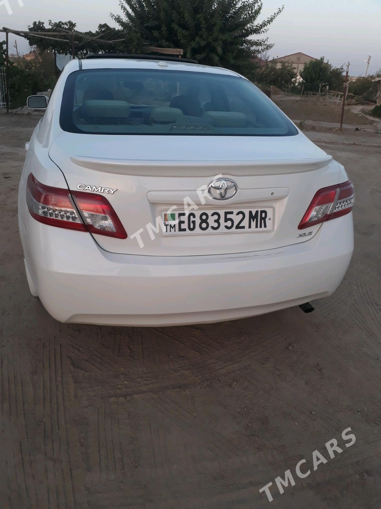Toyota Camry 2011 - 180 000 TMT - Байрамали - img 5