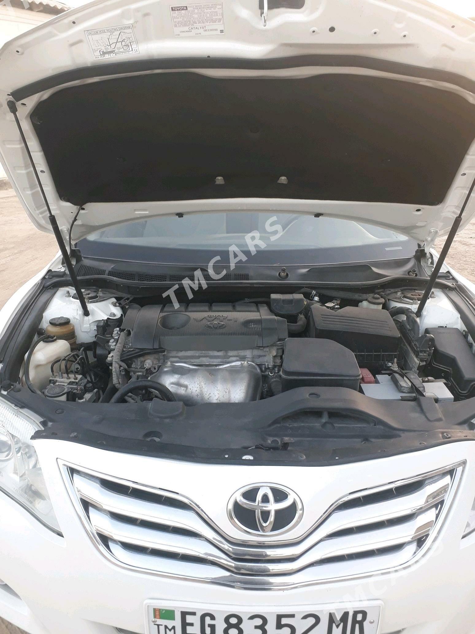 Toyota Camry 2011 - 180 000 TMT - Байрамали - img 6