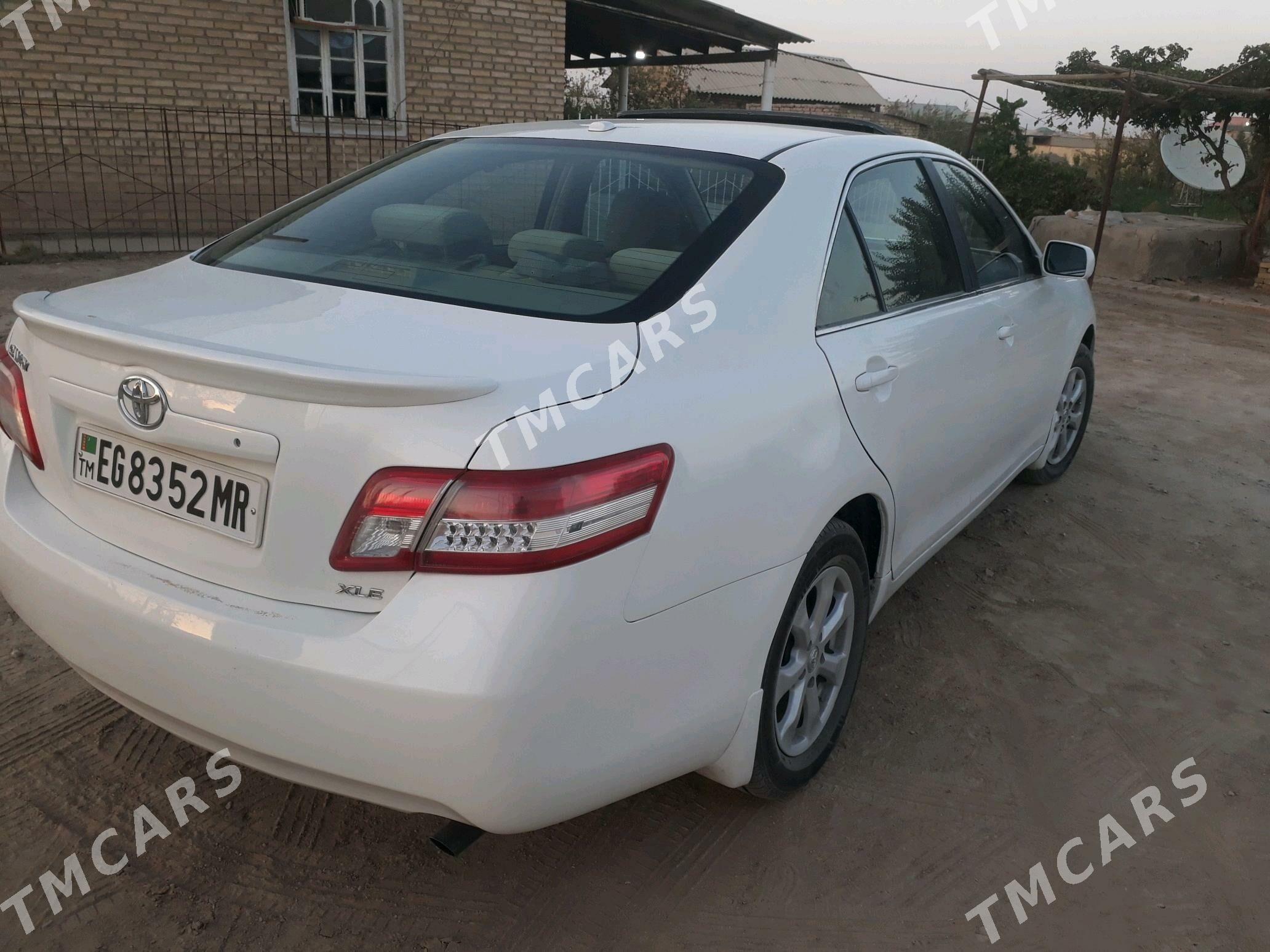 Toyota Camry 2011 - 180 000 TMT - Байрамали - img 7