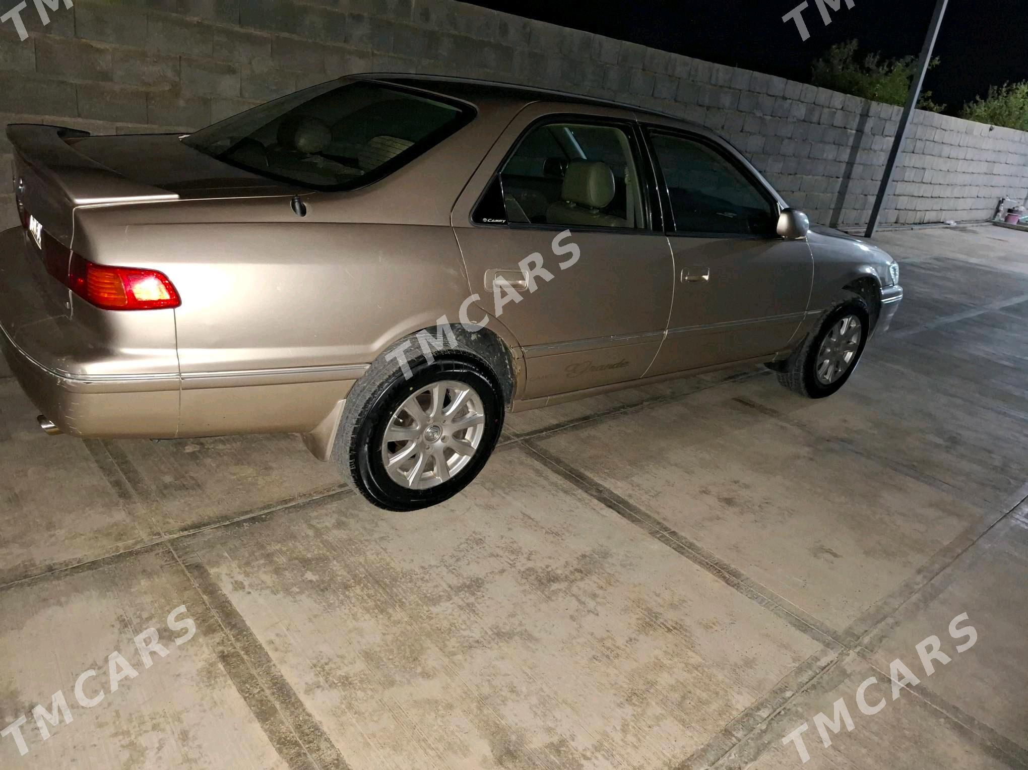 Toyota Camry 2000 - 150 000 TMT - Magtymguly - img 7