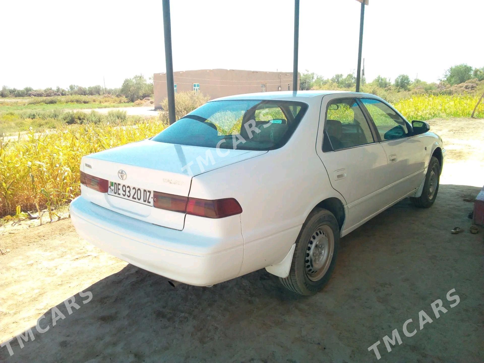 Toyota Camry 1998 - 115 000 TMT - Gubadag - img 4