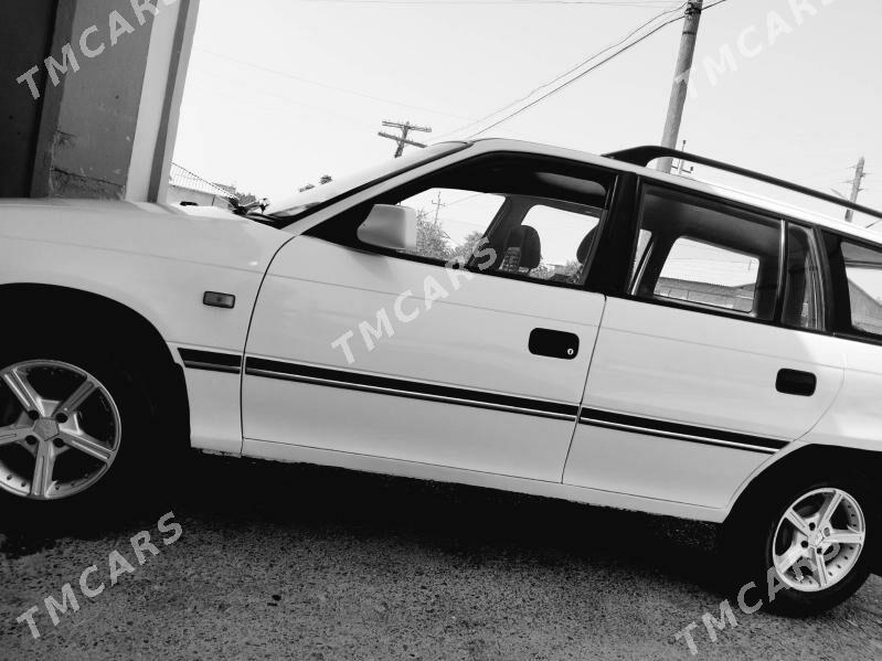 Opel Astra 1993 - 65 000 TMT - Сакар - img 7