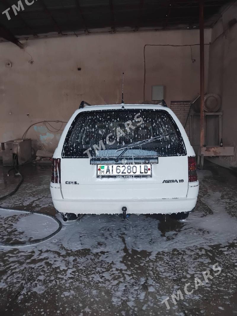 Opel Astra 1993 - 65 000 TMT - Сакар - img 3