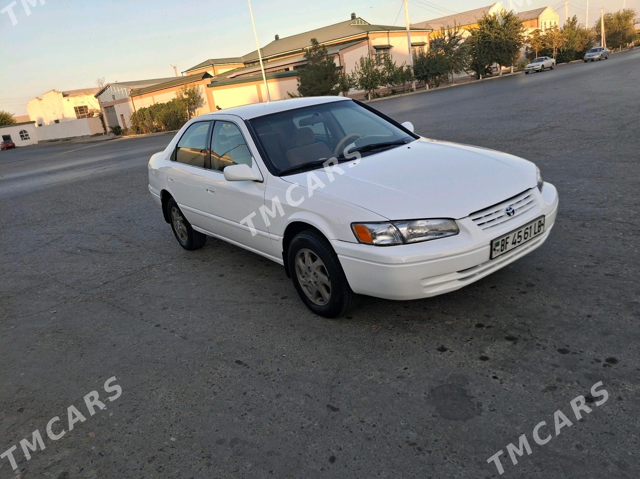 Toyota Camry 1998 - 118 000 TMT - Туркменабат - img 4