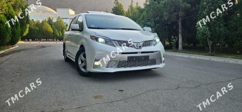 Toyota Sienna 2019 - 520 000 TMT - Бахарден - img 4
