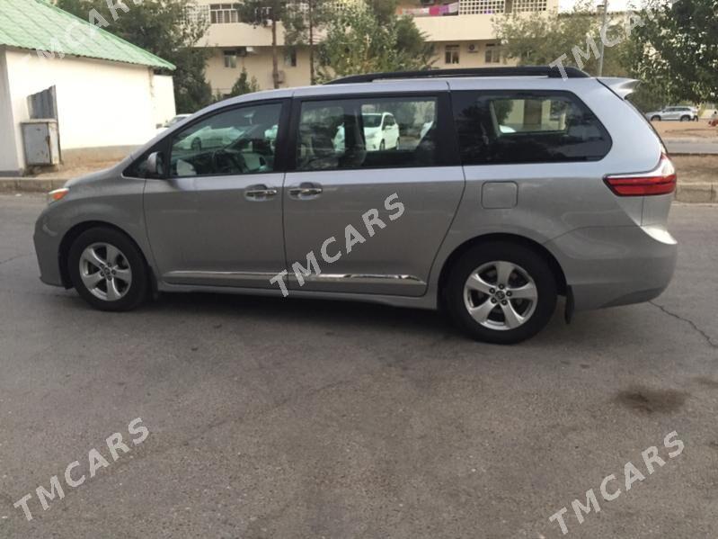 Toyota Sienna 2018 - 375 000 TMT - Aşgabat - img 6