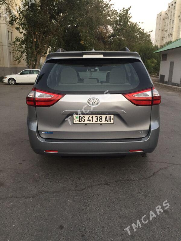 Toyota Sienna 2018 - 375 000 TMT - Aşgabat - img 4