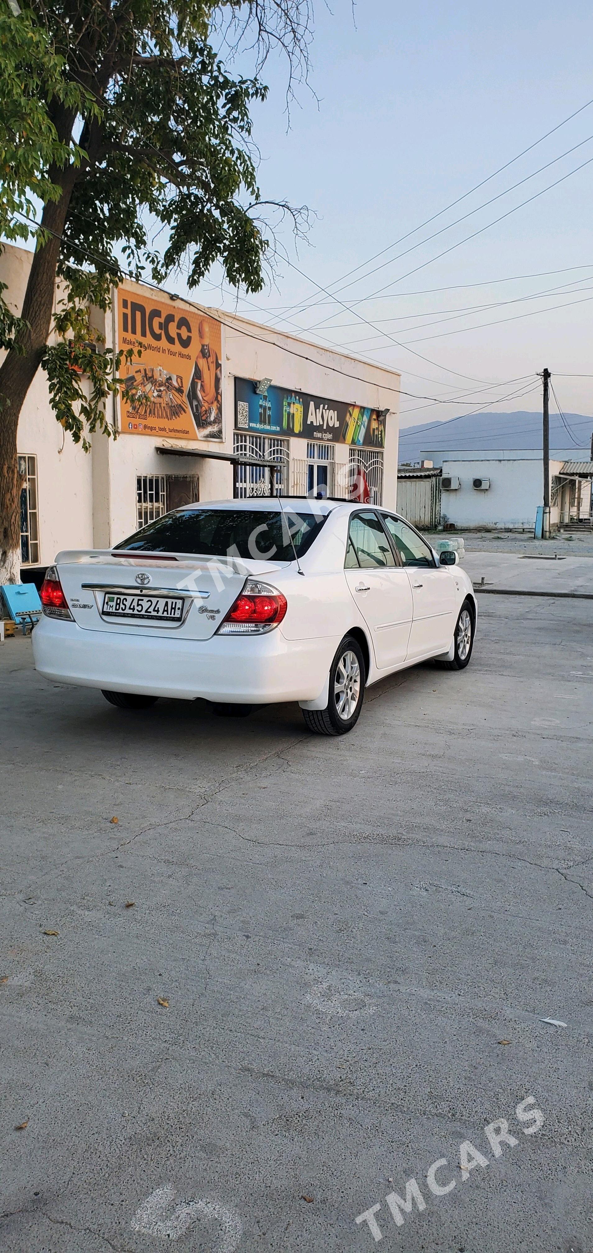 Toyota Camry 2003 - 170 000 TMT - Bäherden - img 3