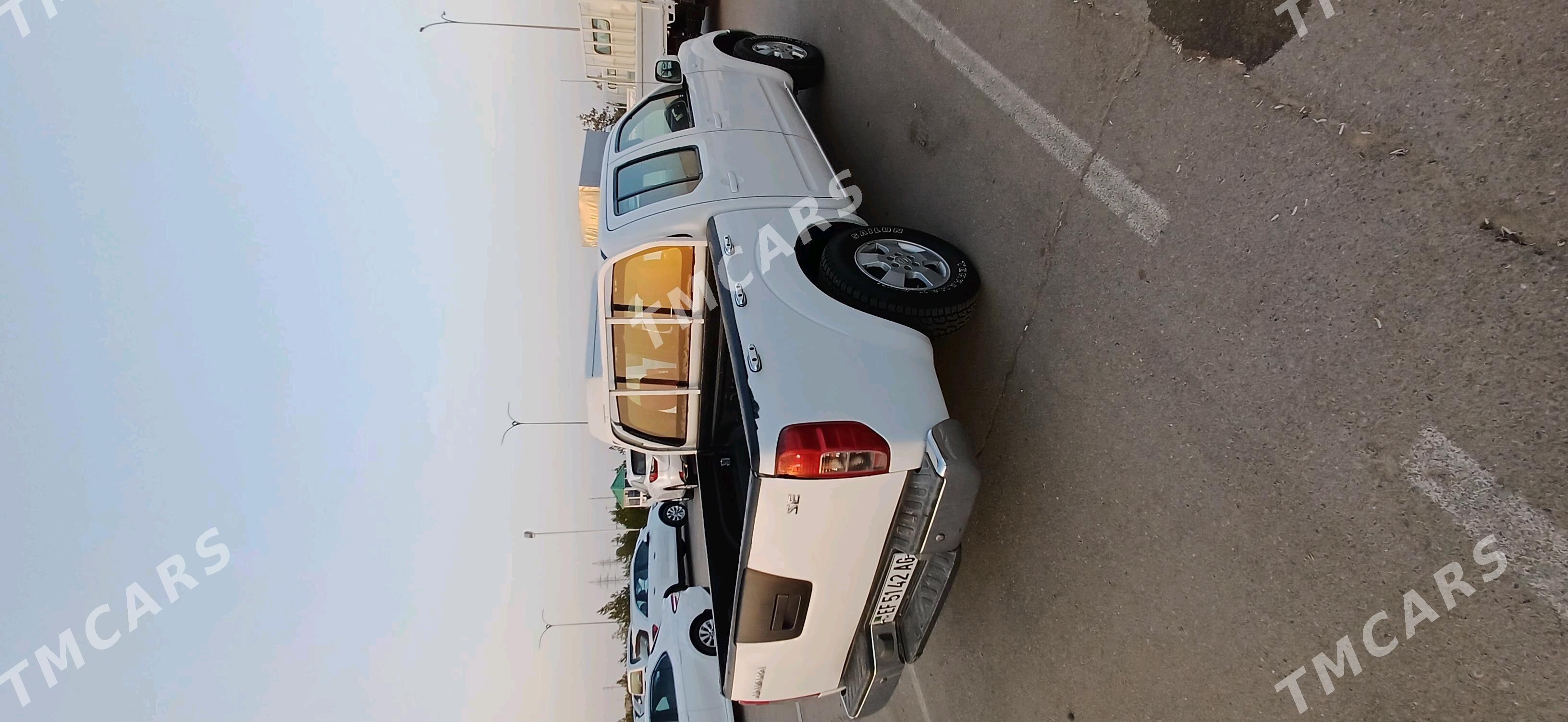 Nissan Navara 2010 - 150 000 TMT - 30 мкр - img 3