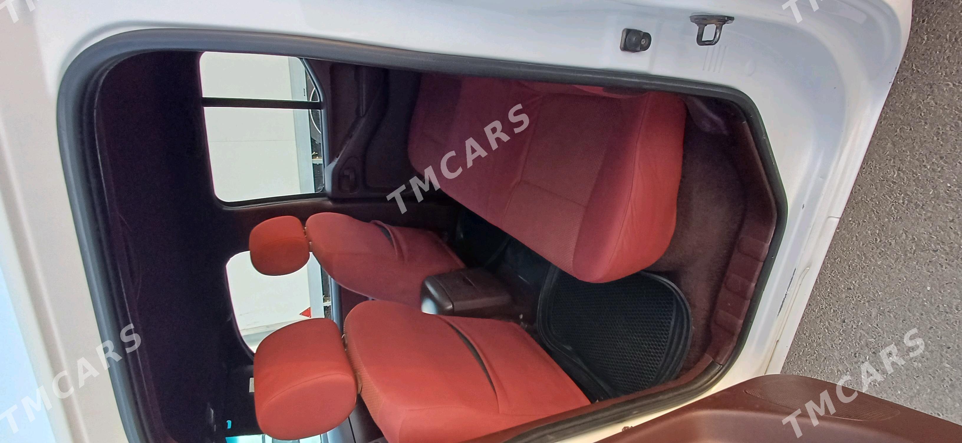 Nissan Navara 2010 - 150 000 TMT - 30 мкр - img 8