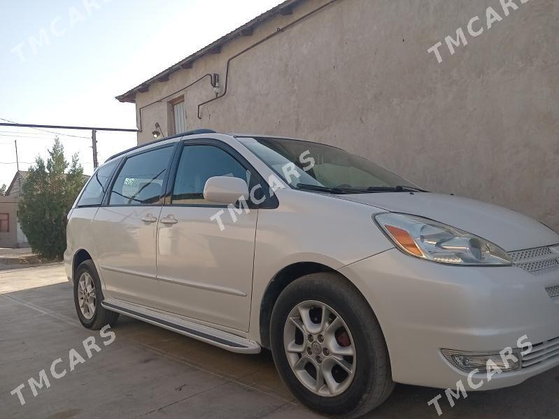 Toyota Sienna 2003 - 210 000 TMT - Губадаг - img 3