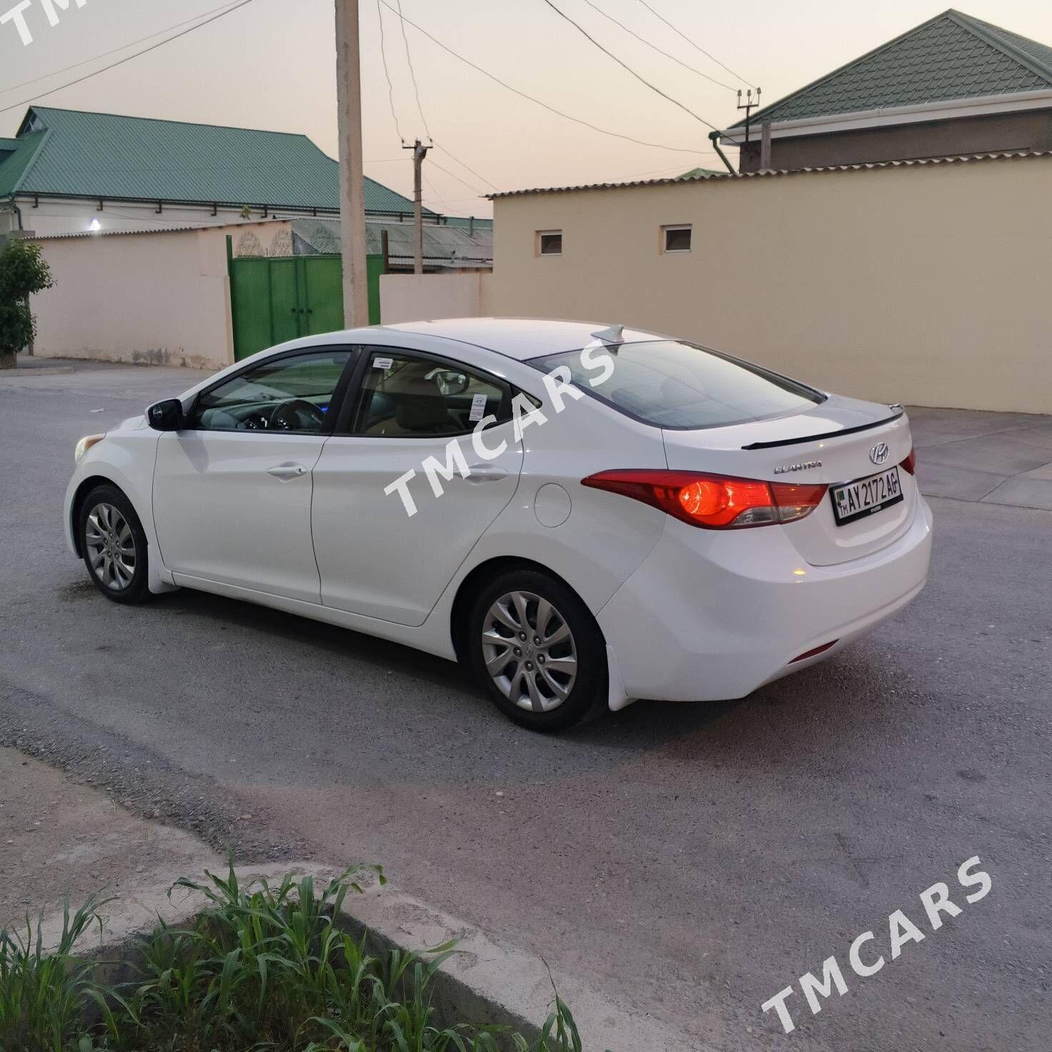 Hyundai Elantra 2011 - 153 000 TMT - Ашхабад - img 9
