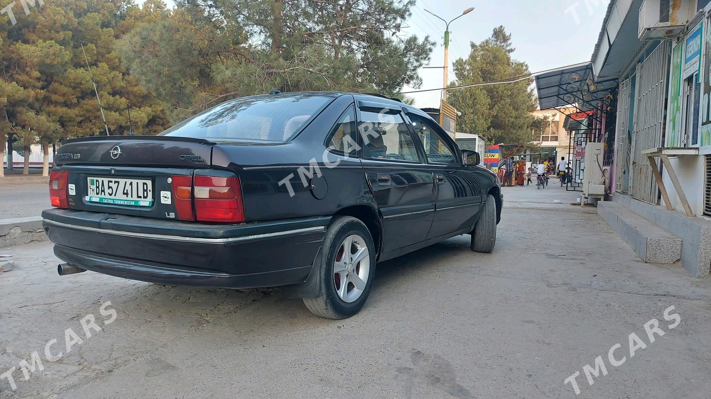 Opel Vectra 1993 - 30 000 TMT - Достлук - img 6