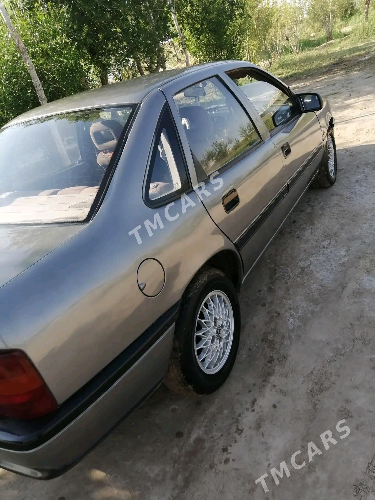 Opel Vectra 1992 - 40 000 TMT - Кёнеургенч - img 3
