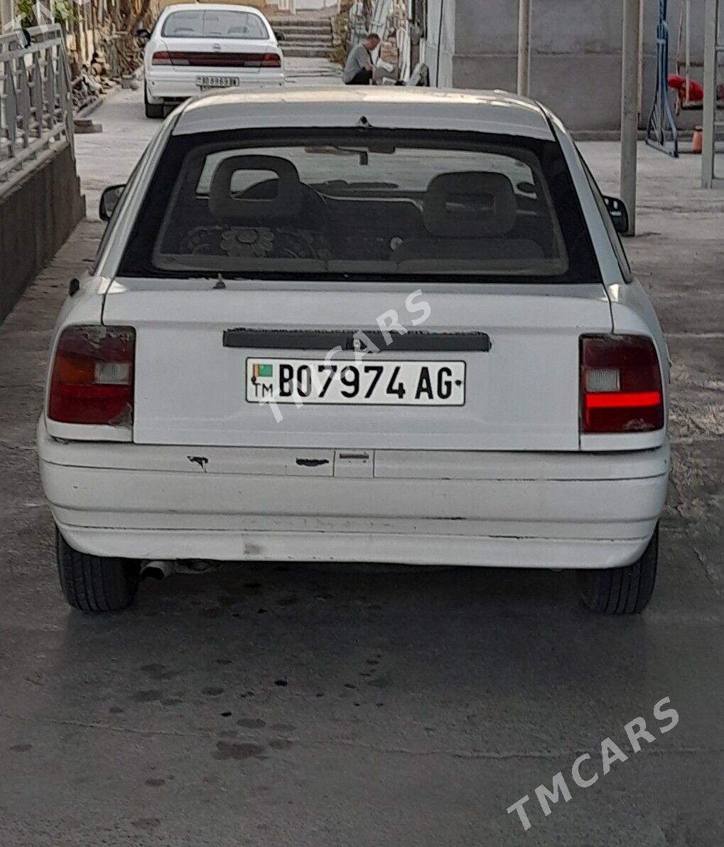 Opel Vectra 1991 - 26 000 TMT - Бузмеин - img 2