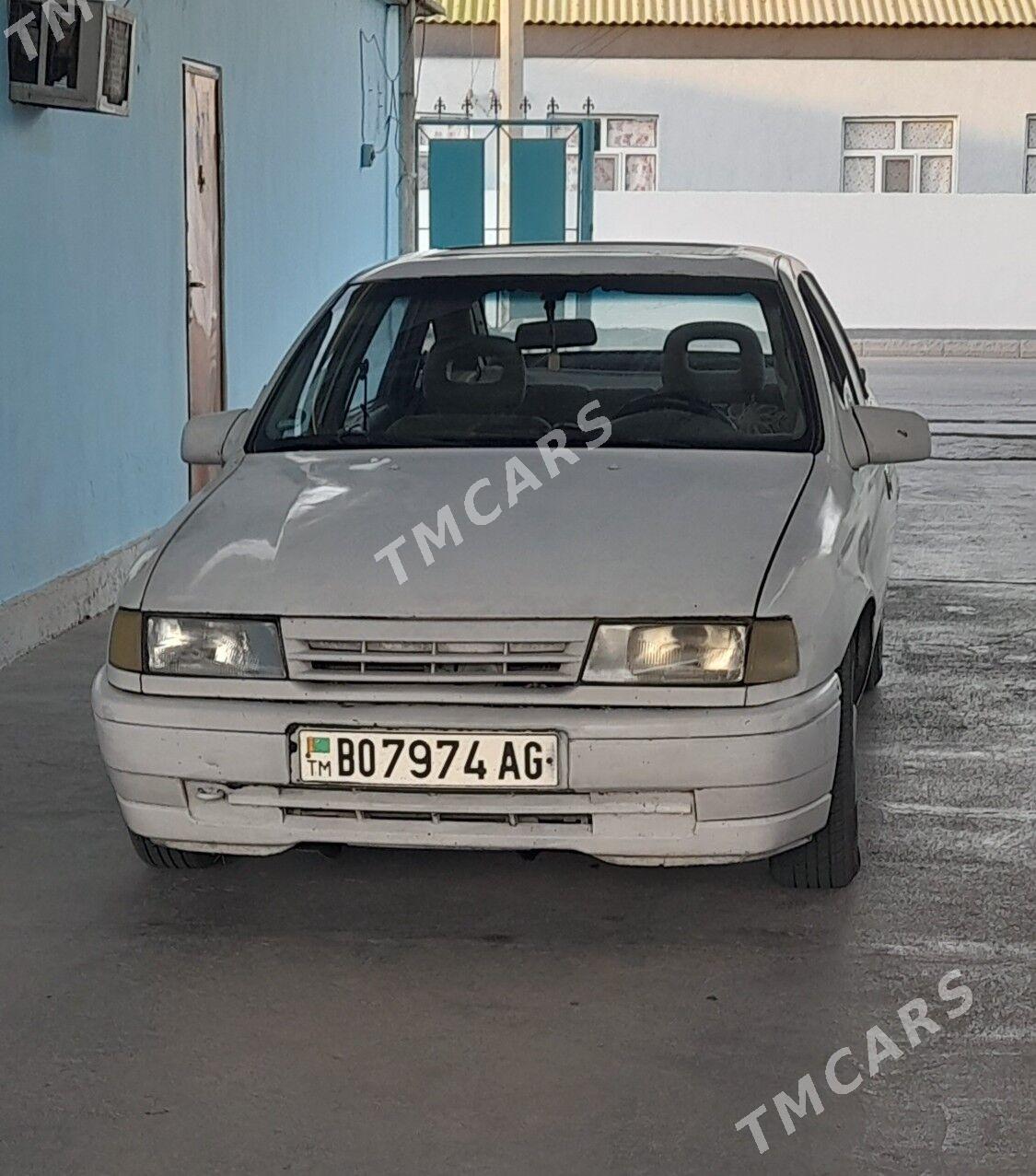 Opel Vectra 1991 - 26 000 TMT - Бузмеин - img 4