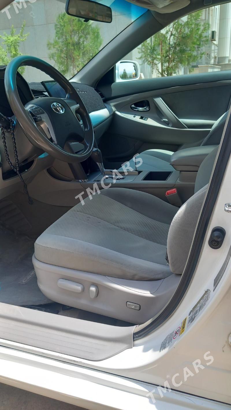 Toyota Camry 2006 - 135 000 TMT - Кëши - img 3