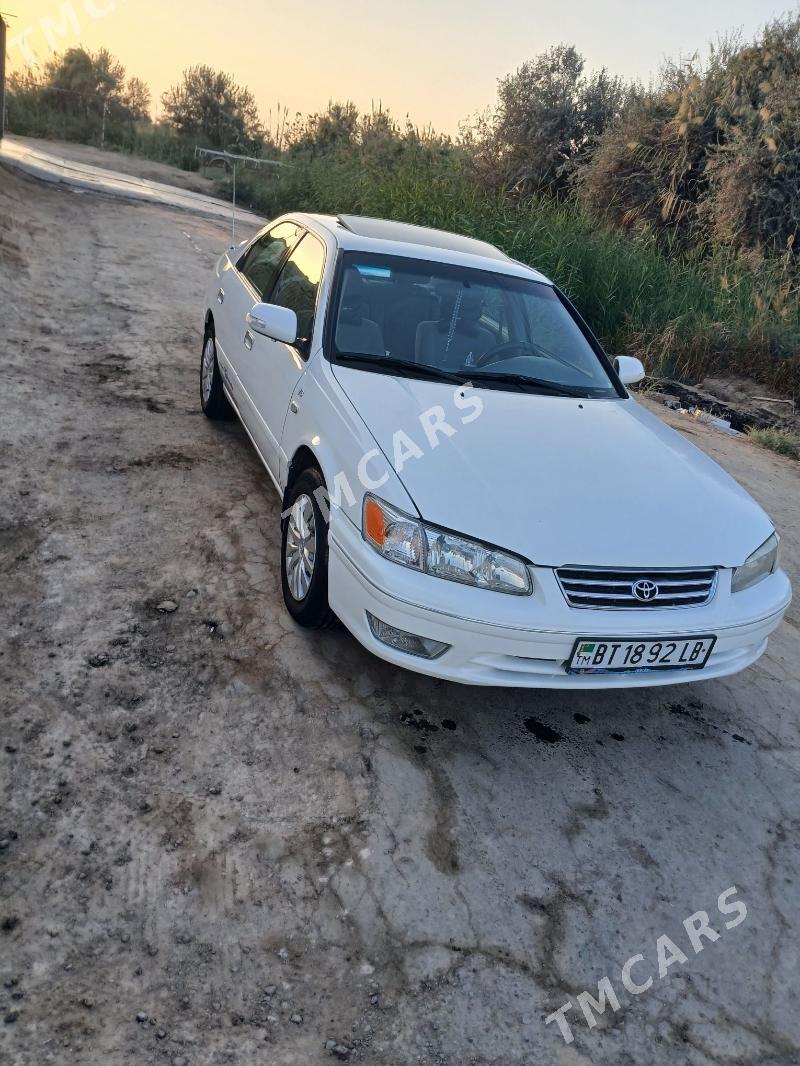 Toyota Camry 2000 - 130 000 TMT - Garabekewül - img 8
