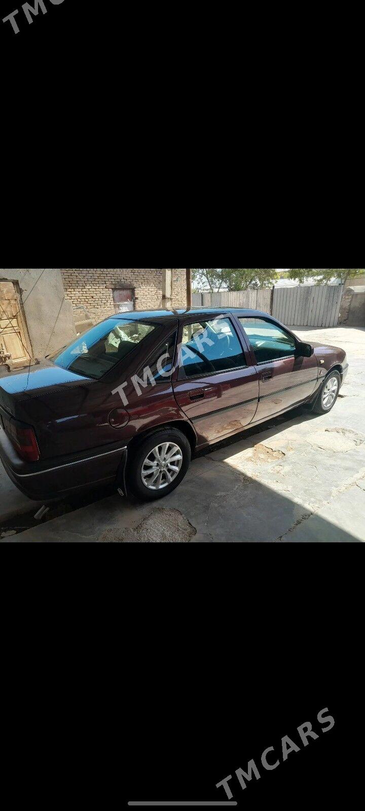 Opel Vectra 1993 - 40 000 TMT - Мары - img 5