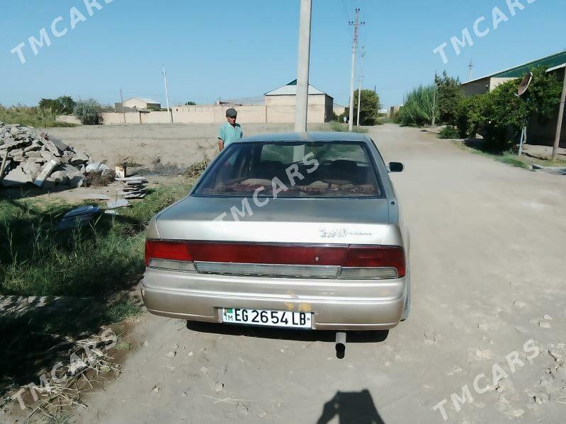 Nissan Maxima 1994 - 30 000 TMT - Дянев - img 5