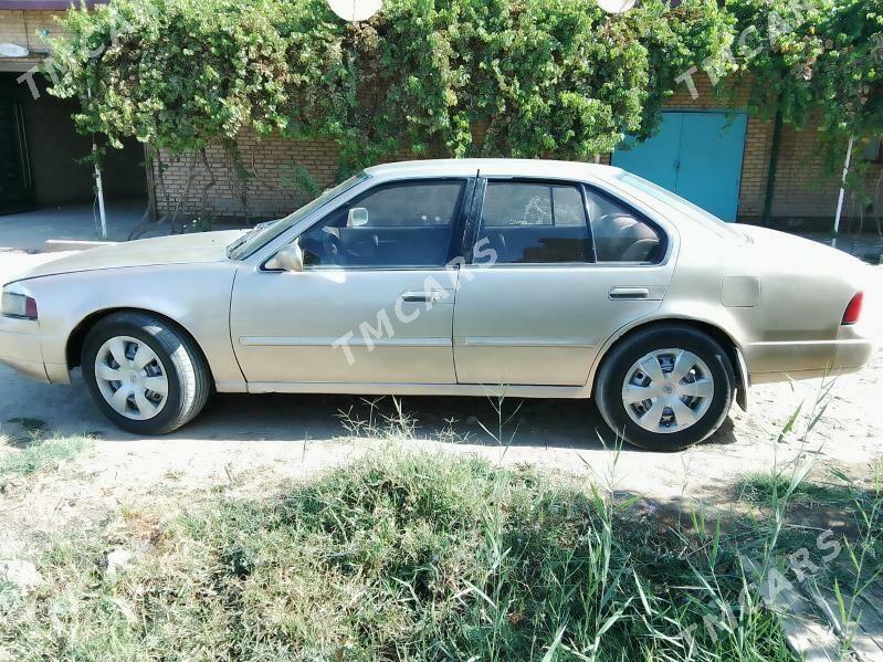 Nissan Maxima 1994 - 30 000 TMT - Дянев - img 6