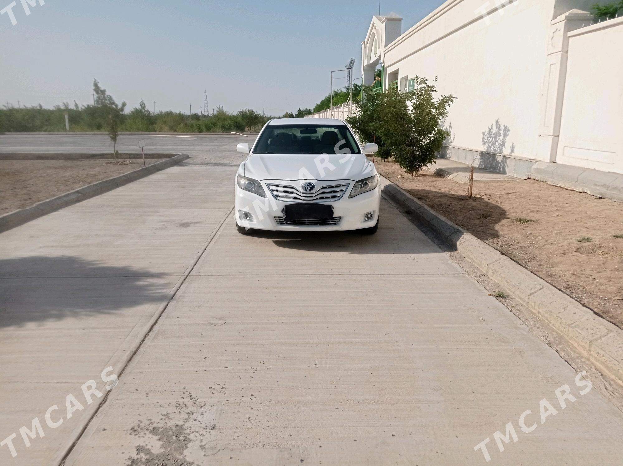 Toyota Camry 2011 - 170 000 TMT - Туркменабат - img 2