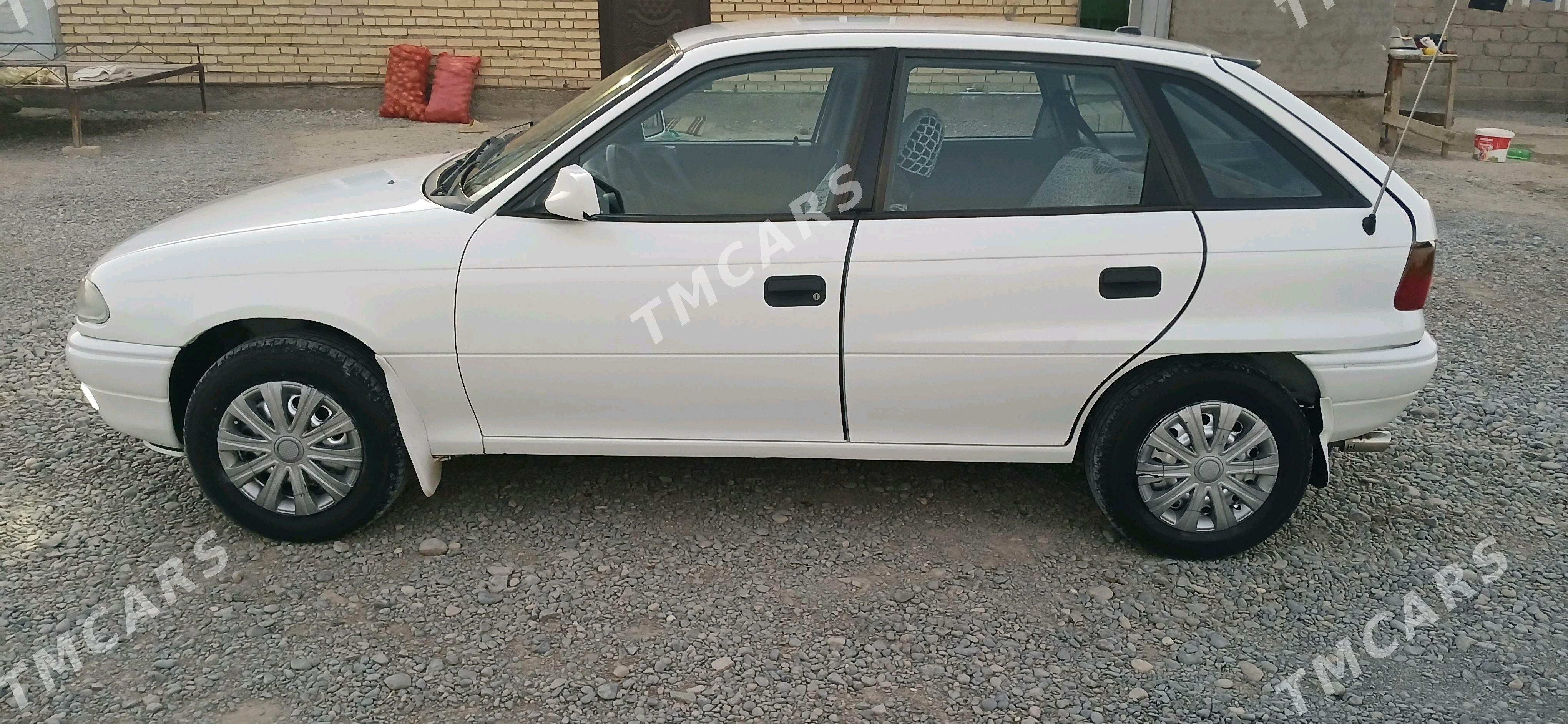 Opel Astra 1993 - 40 000 TMT - Kaka - img 6