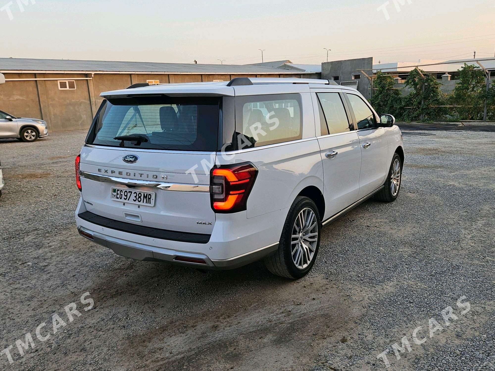 Ford Expedition 2022 - 620 000 TMT - Мары - img 9