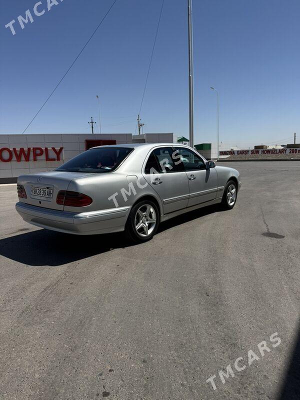 Mercedes-Benz E320 2001 - 119 000 TMT - Мары - img 6