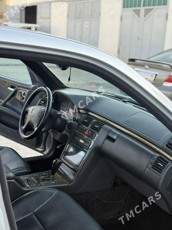 Mercedes-Benz E320 2001 - 119 000 TMT - Мары - img 2