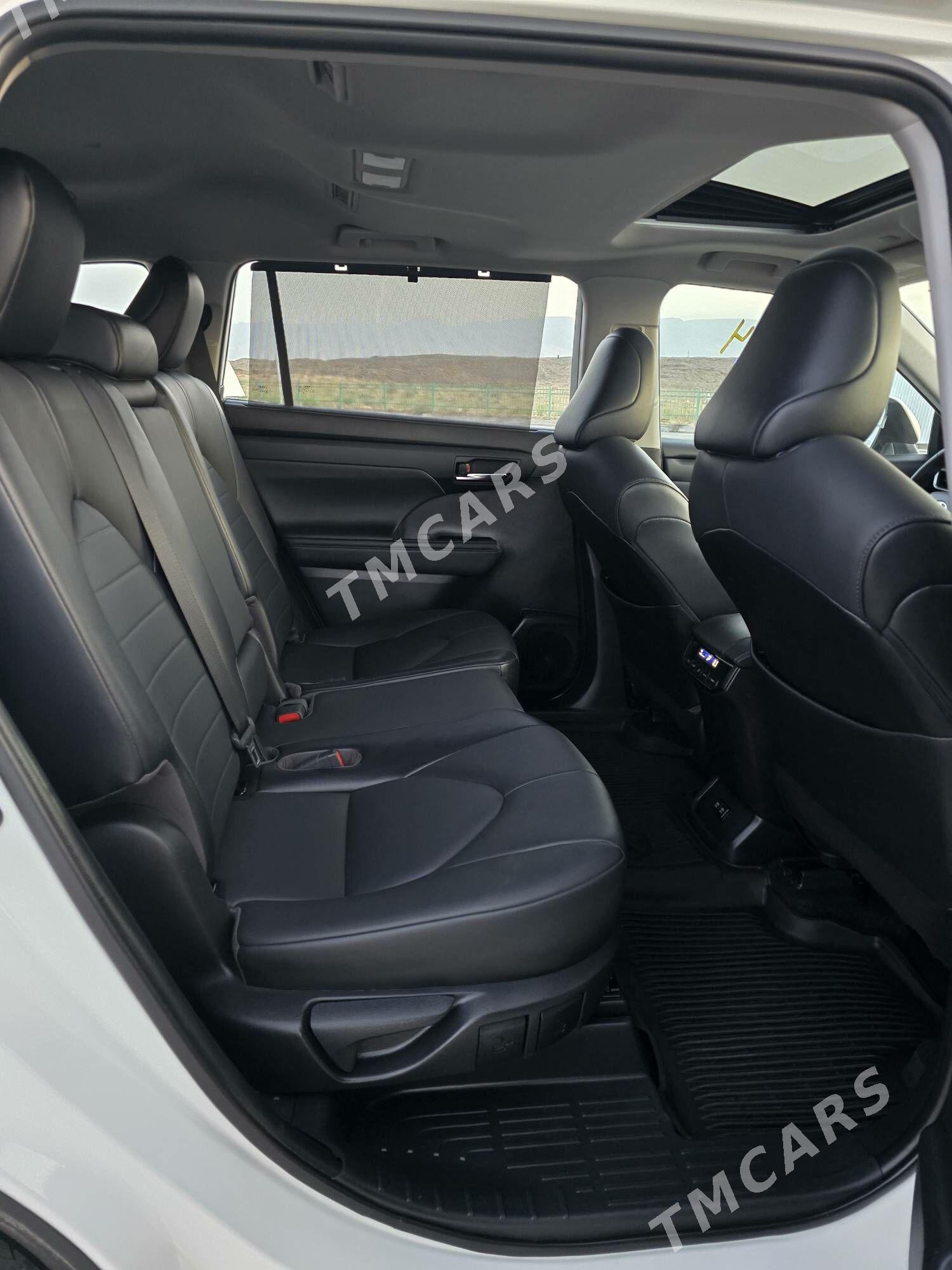 Toyota Highlander 2021 - 630 000 TMT - Aşgabat - img 8
