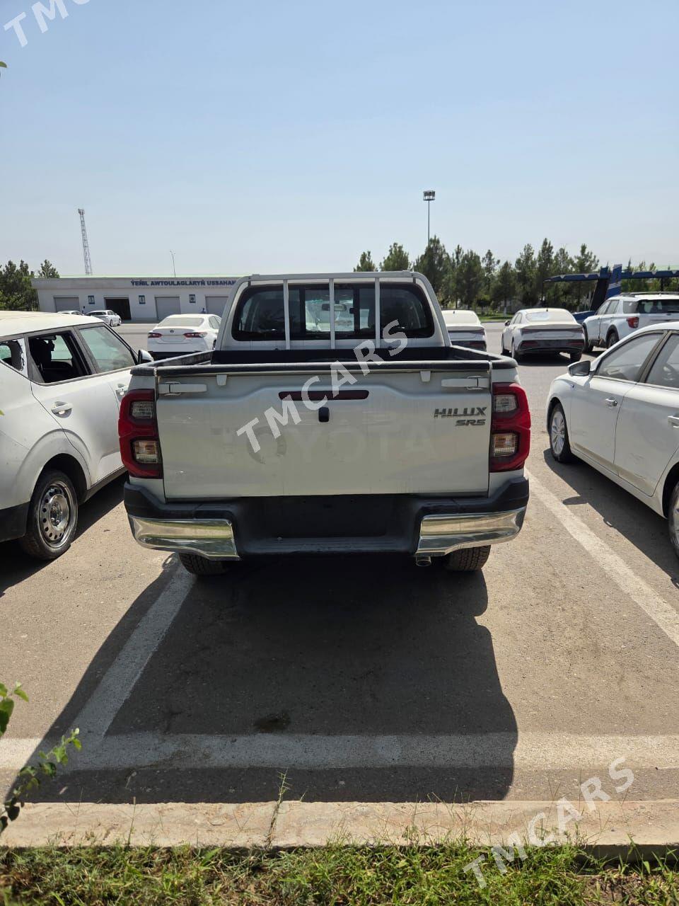 Toyota Hilux 2025 - 675 000 TMT - Aşgabat - img 5