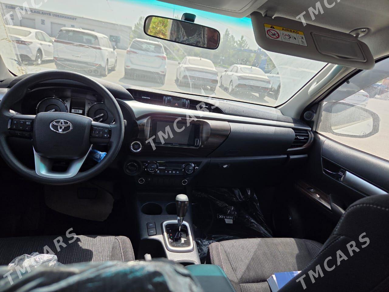 Toyota Hilux 2025 - 675 000 TMT - Aşgabat - img 7