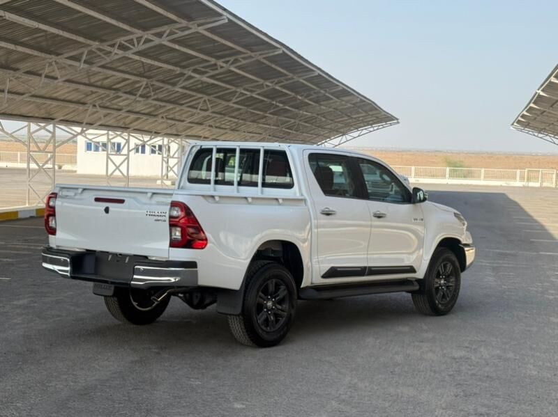 Toyota Hilux 2025 - 717 000 TMT - Ашхабад - img 2