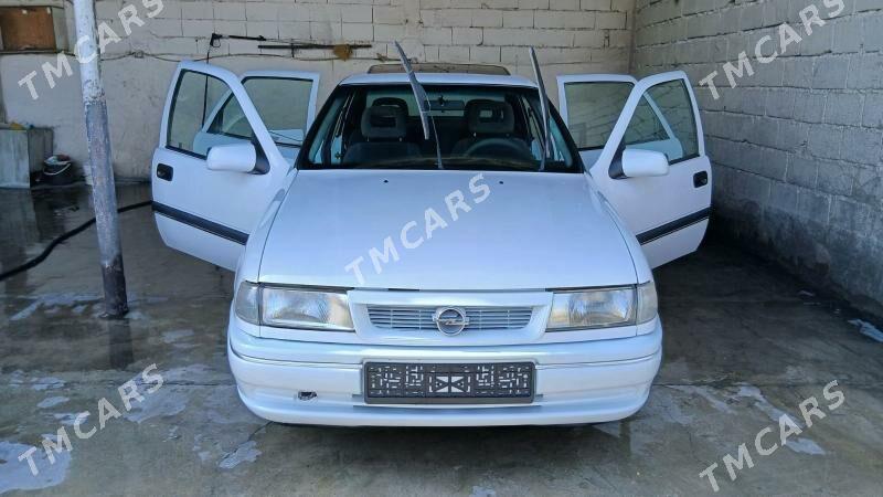 Opel Astra 1995 - 46 000 TMT - Бахарден - img 6