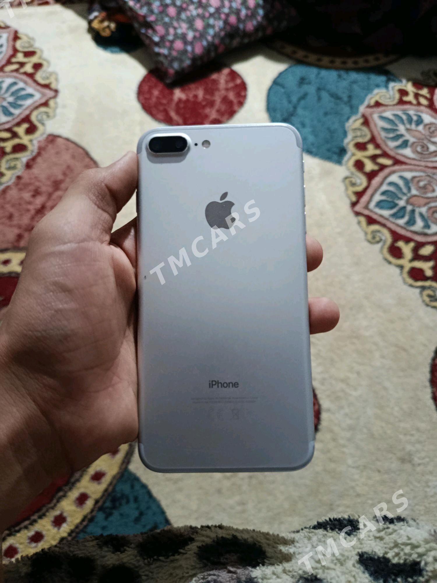 iPhone 7+ - Дянев - img 2