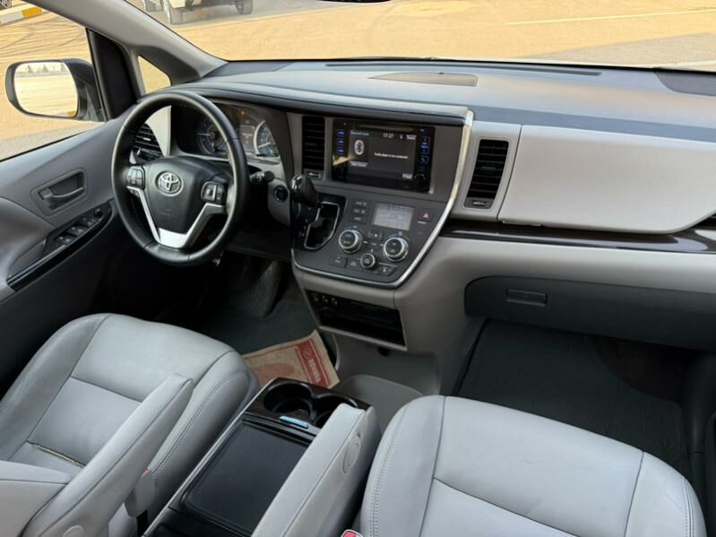 Toyota Sienna 2017 - 392 000 TMT - Aşgabat - img 10