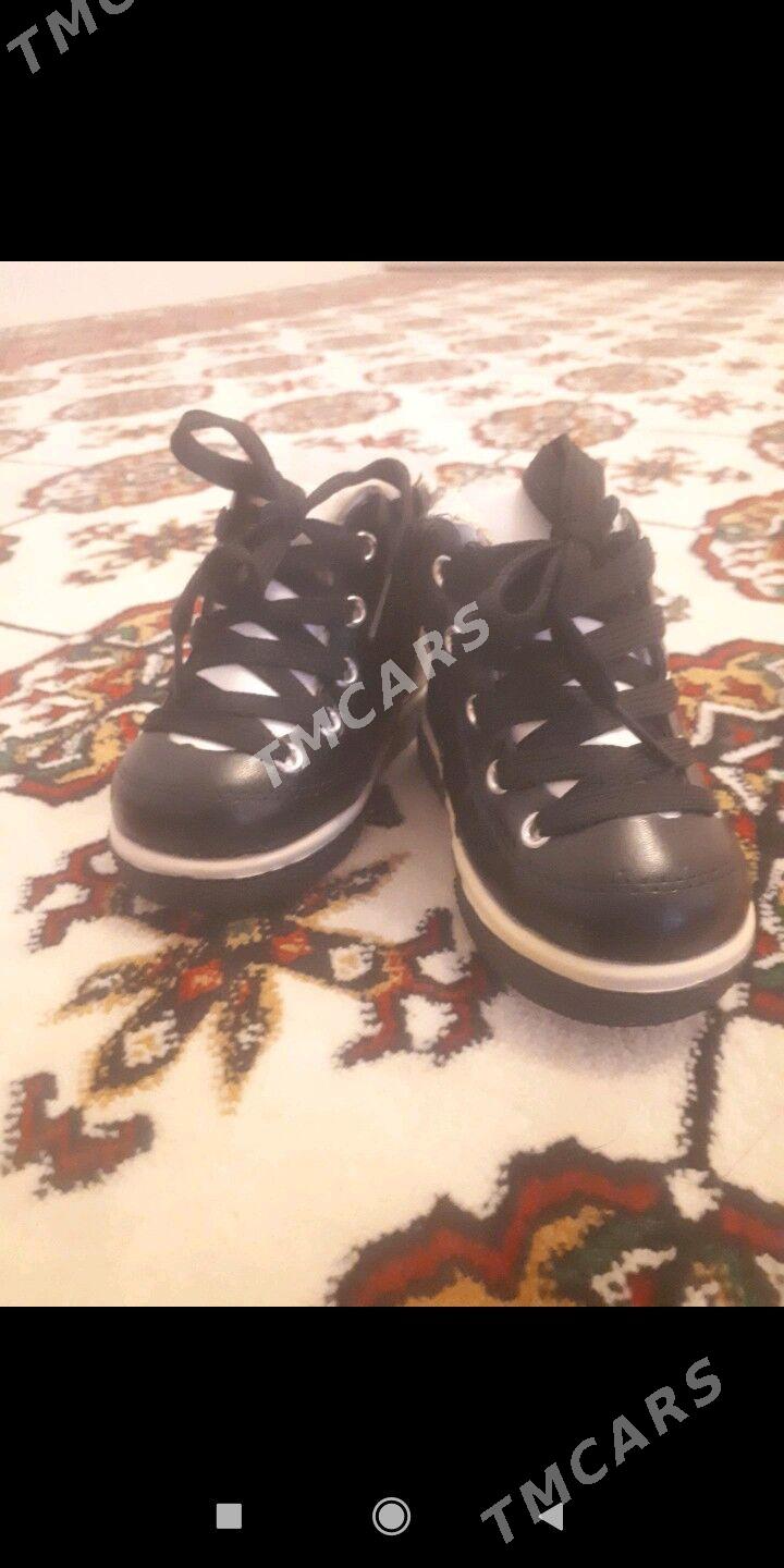 adik - Mary - img 2