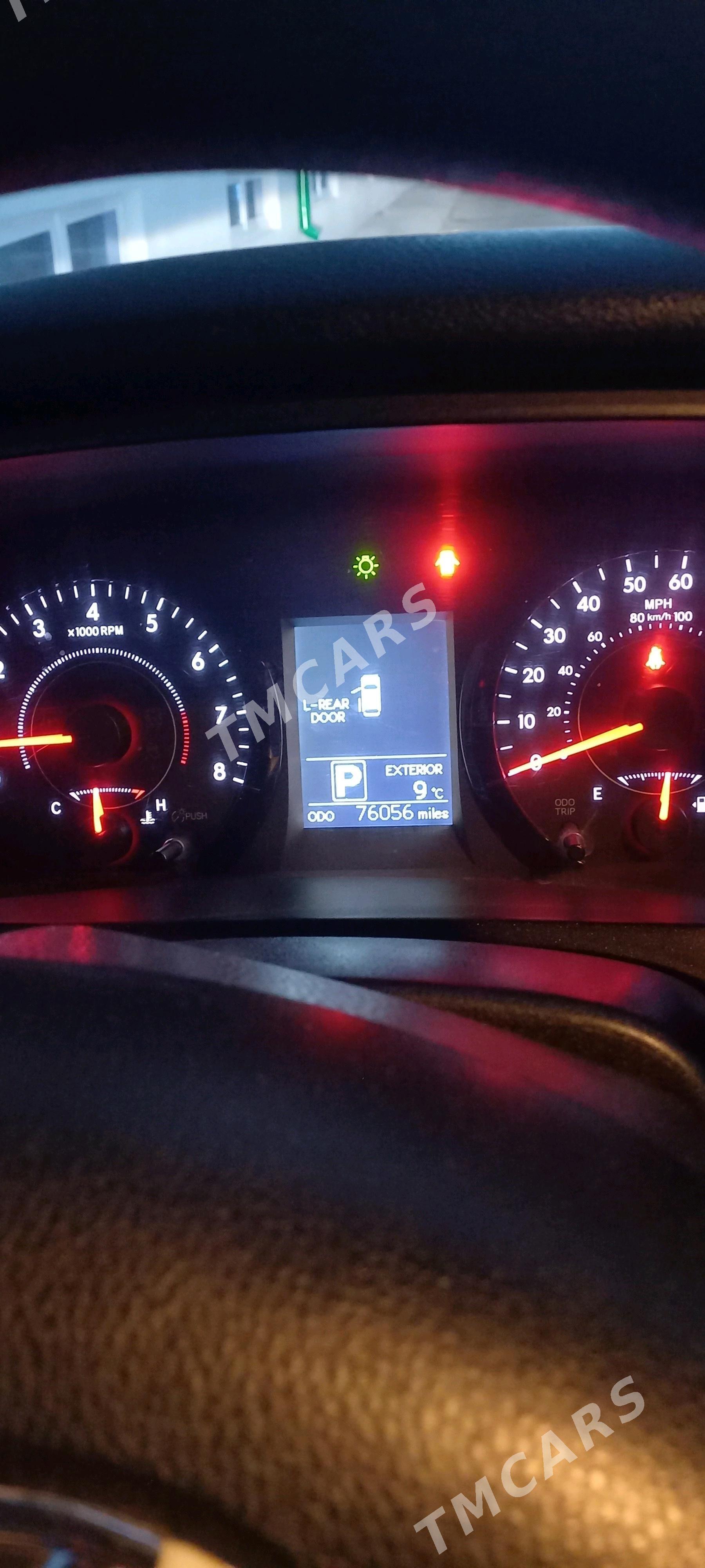 Toyota Sienna 2018 - 400 000 TMT - Türkmenbaşy - img 5